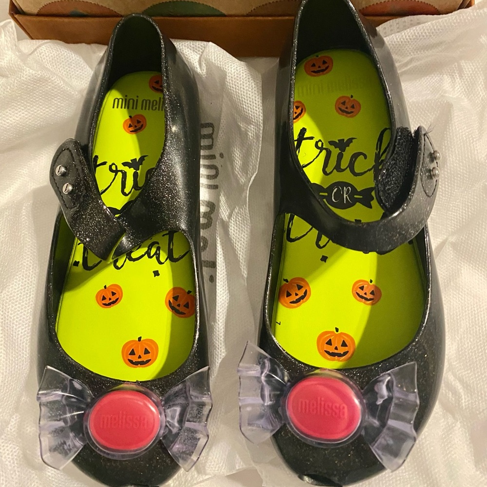 Mini Melissa Ultragirl Trick or Treat